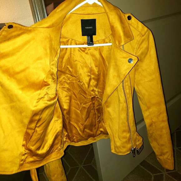 Jacket - Picture 2 of 8